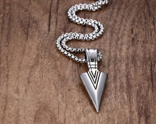 Load image into Gallery viewer, Men&#39;s Oxidized Vintage Spearhead Pendant Necklace for Men Stainless Steel Determination of Spirit Tribal Adventures Male Jewelry
